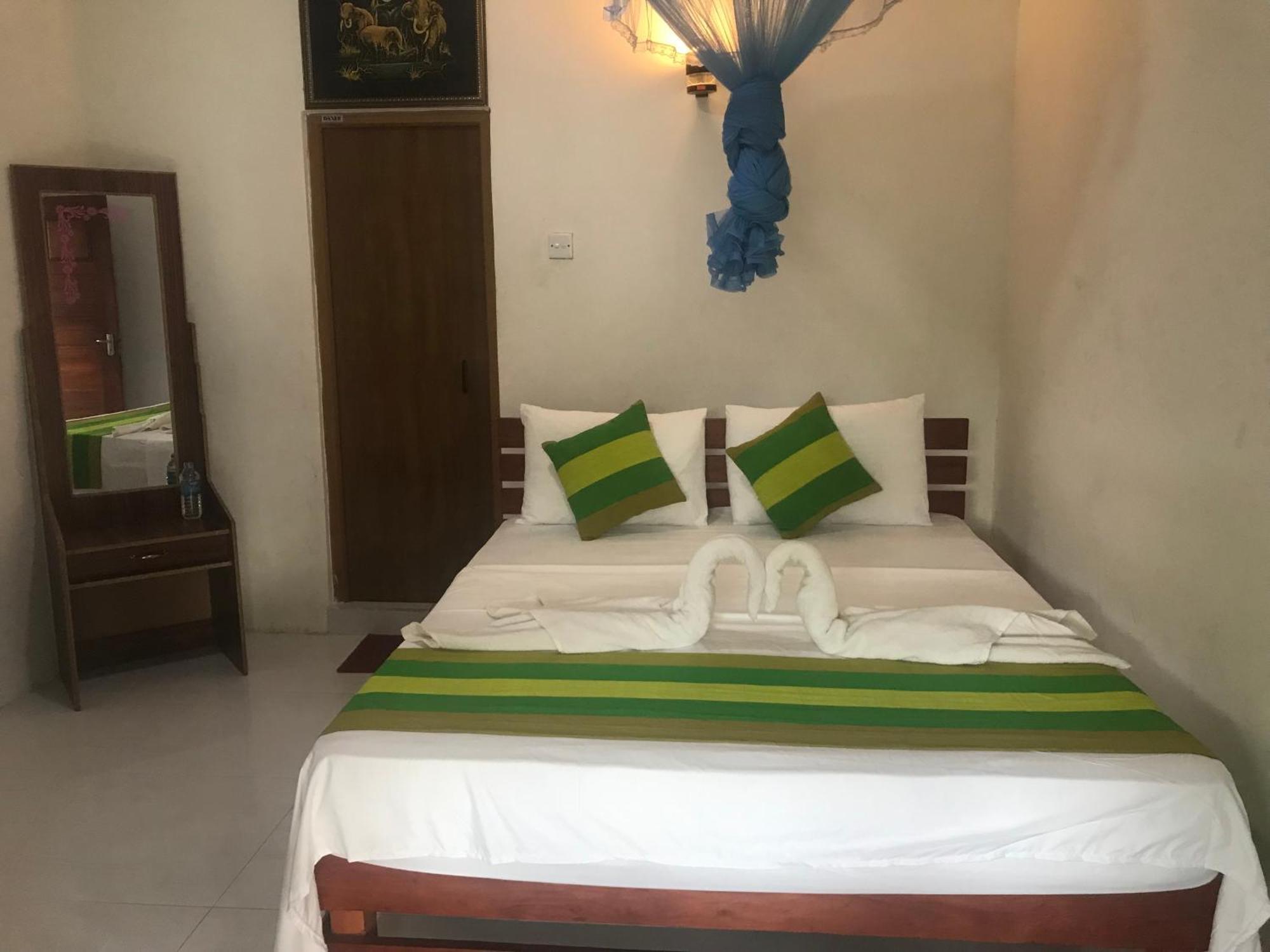 Rustle Hill Home Stay-Элла Экстерьер фото